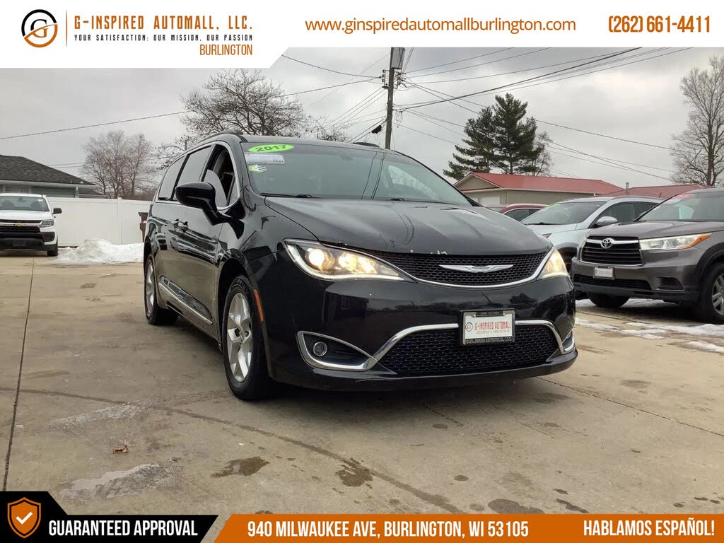 2017 Chrysler Pacifica Touring L FWD