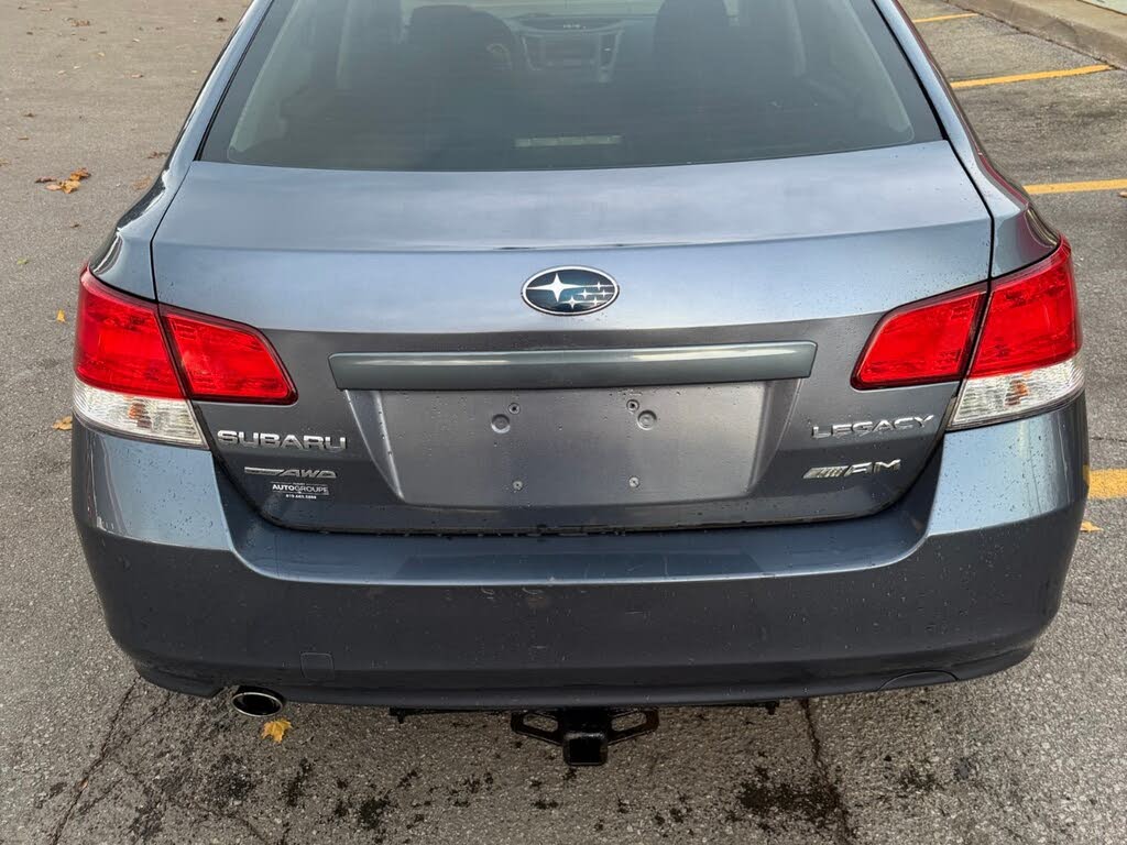 2013 Subaru Legacy 2.5i Touring FWD
