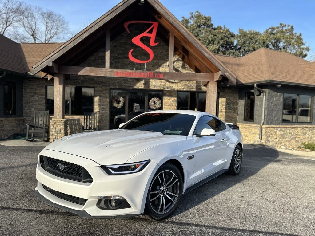 2015 Ford Mustang GT Premium Coupe RWD