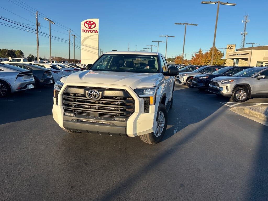 2022 Toyota Tundra SR5 CrewMax Cab RWD