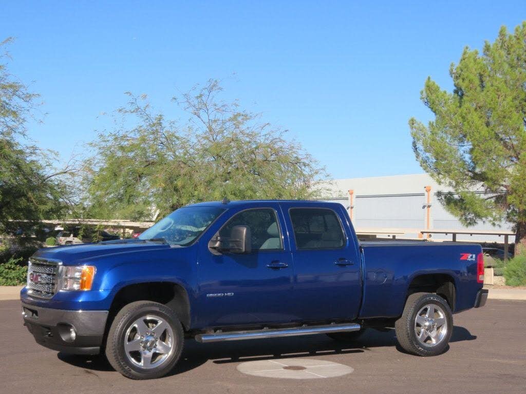 2013 GMC Sierra 2500HD SLT Crew Cab SB 4WD