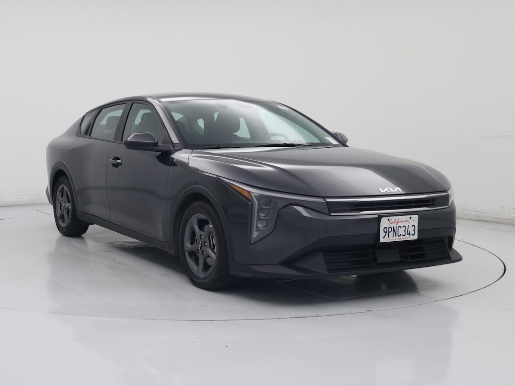 2025 Kia K4 LXS FWD