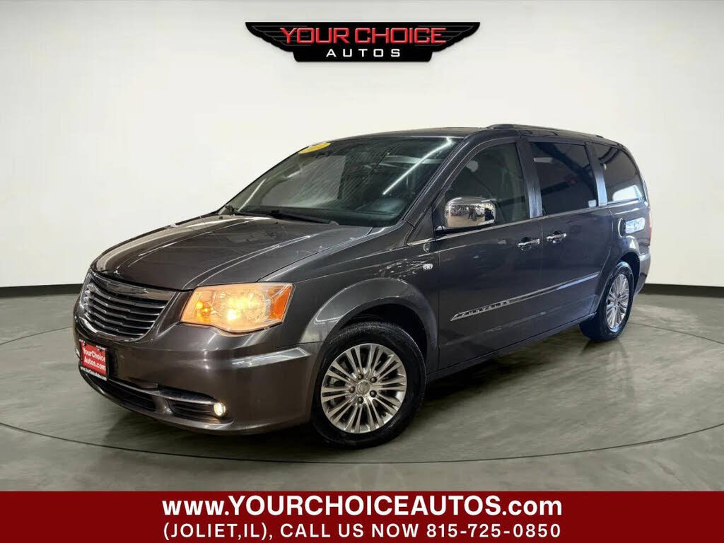 2014 Chrysler Town & Country 30th Anniversary FWD