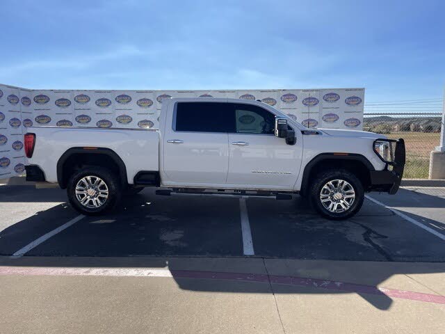 2022 GMC Sierra 2500HD Denali Crew Cab 4WD