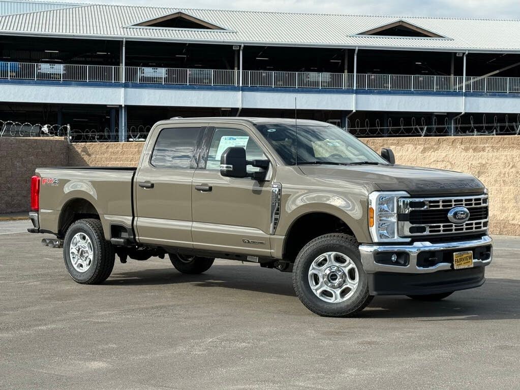 2026 Ford F-250 Super Duty XLT Crew Cab 4WD