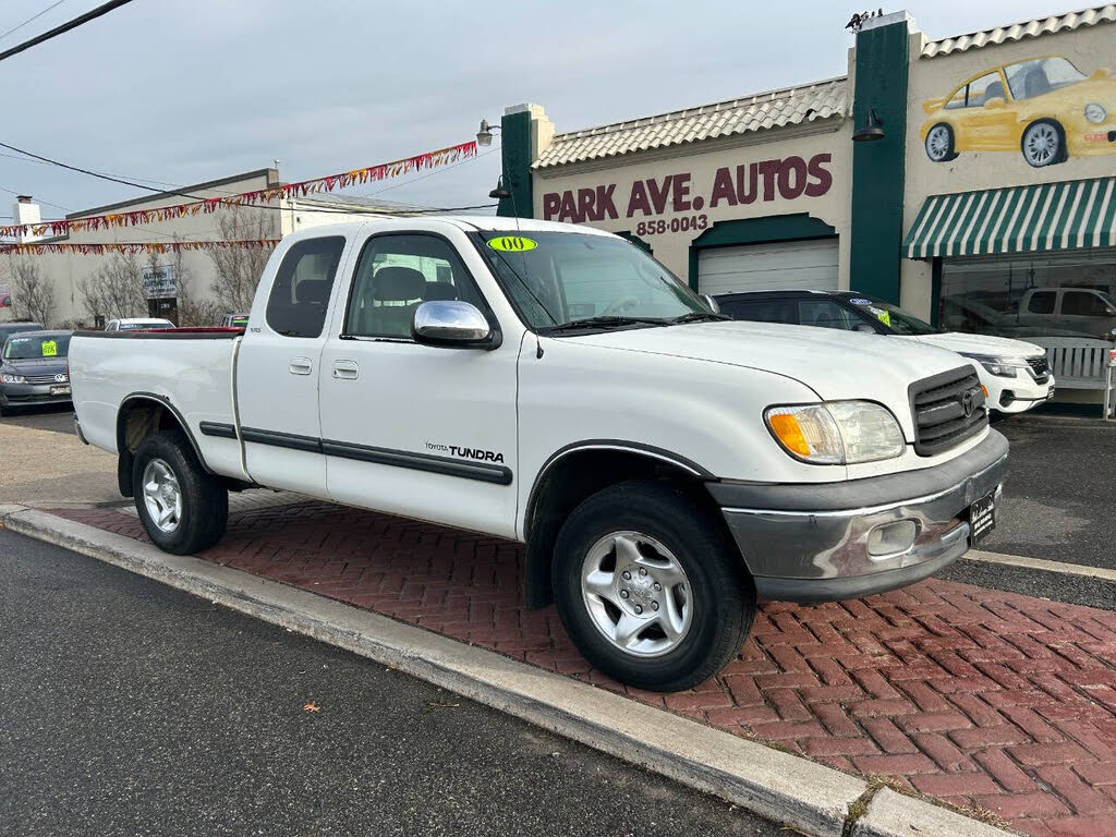 2000 Toyota Tundra V8 SR5 4 Door Extended Cab 4WD