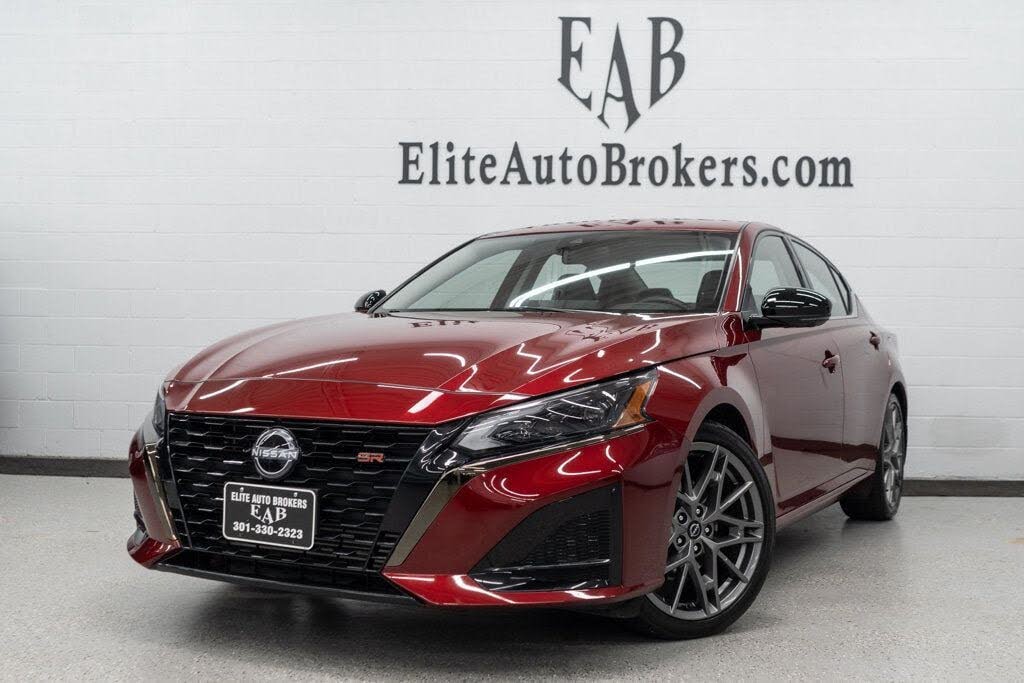 2023 Nissan Altima 2.0 SR FWD