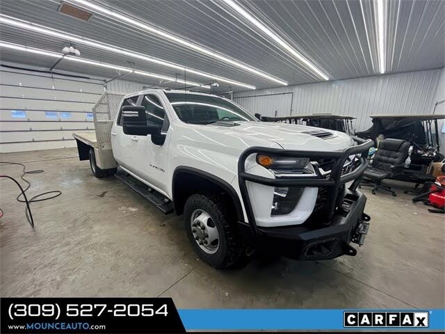 2020 Chevrolet Silverado 3500HD Chassis LT Crew Cab 4WD