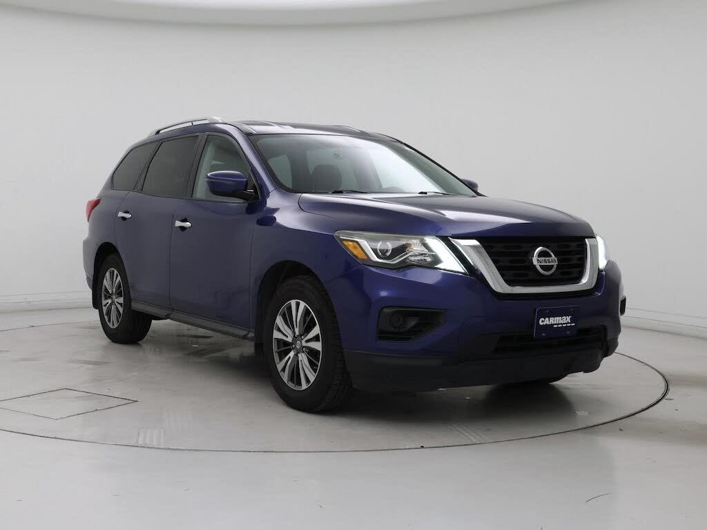 2017 Nissan Pathfinder SV