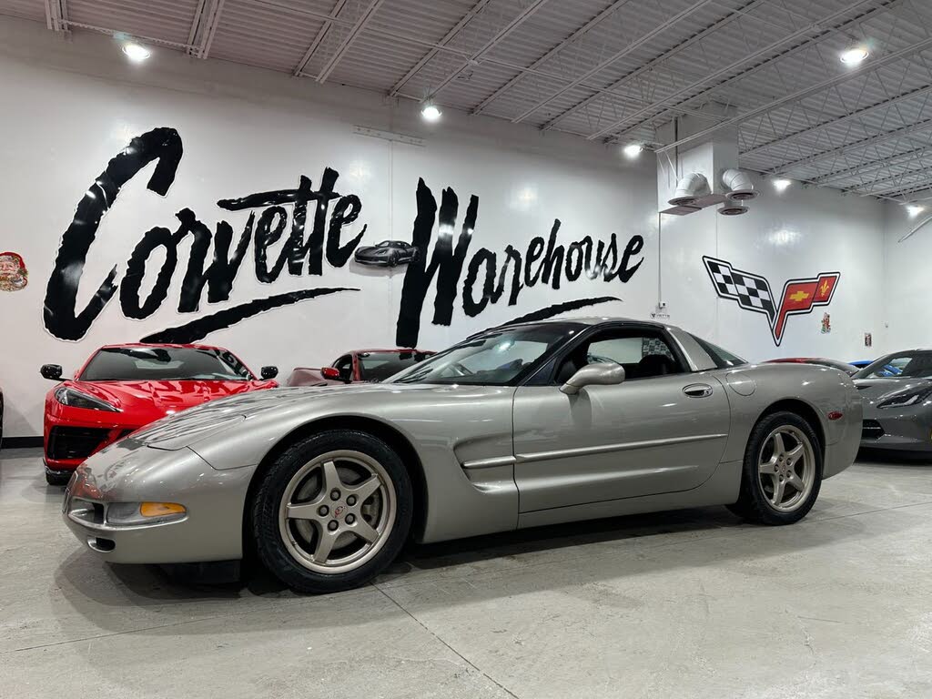 2000 Chevrolet Corvette Coupe RWD
