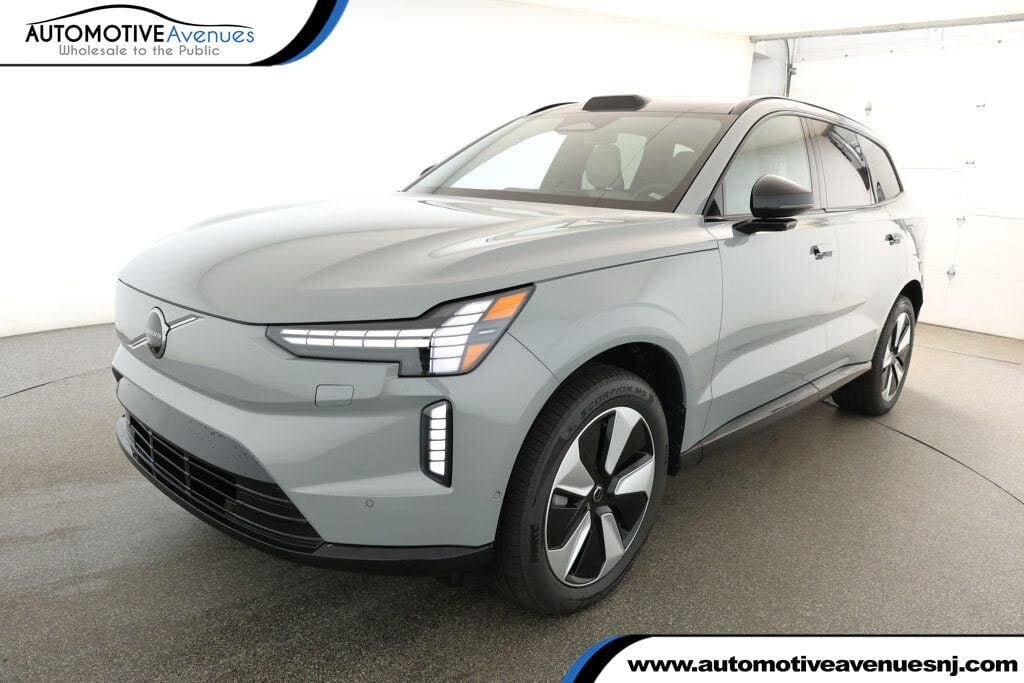 2025 Volvo EX90 Twin Plus 7-Passenger eAWD