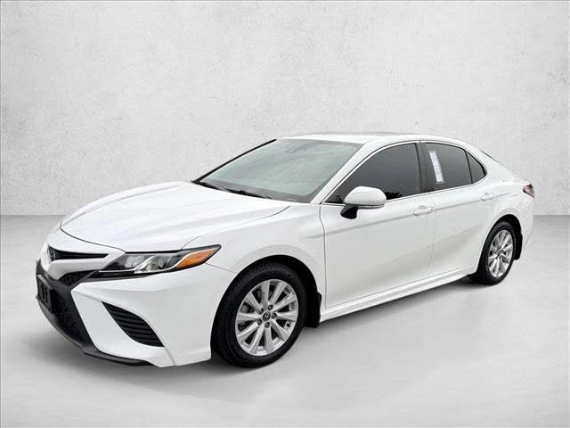 2020 Toyota Camry SE FWD