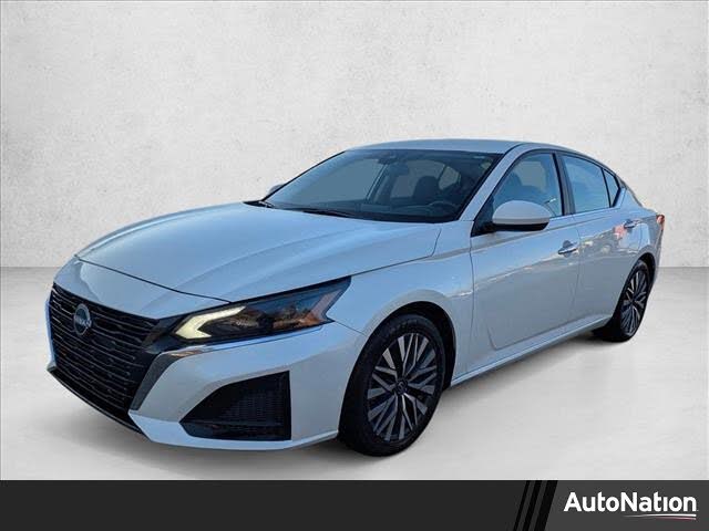 2023 Nissan Altima 2.5 SV FWD