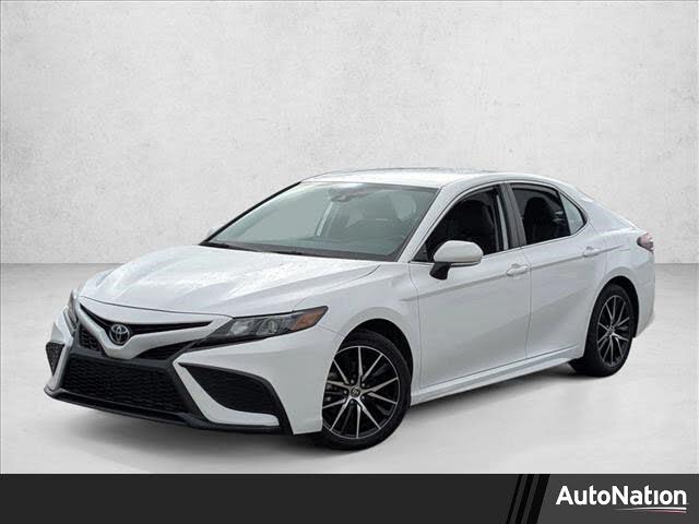 2024 Toyota Camry SE FWD