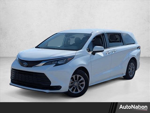 2024 Toyota Sienna LE 8-Passenger FWD