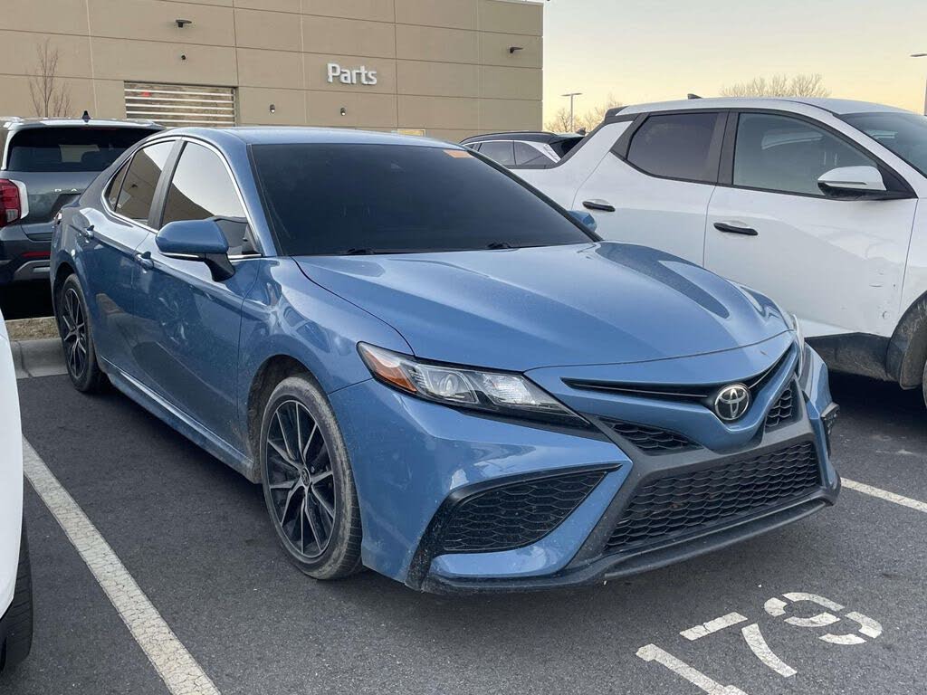 2023 Toyota Camry SE FWD