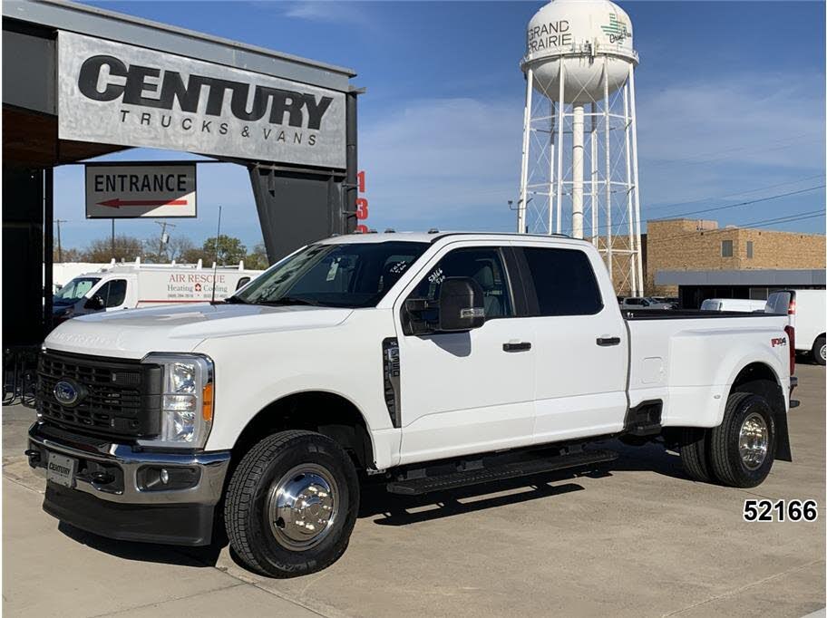2023 Ford F-350 Super Duty XL Crew Cab LB DRW 4WD