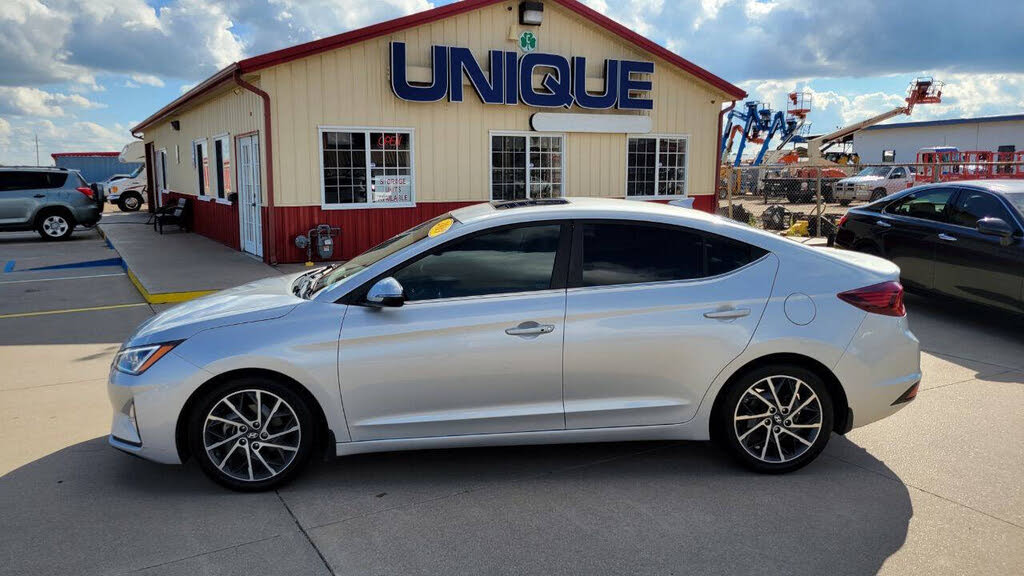 2019 Hyundai Elantra Limited FWD