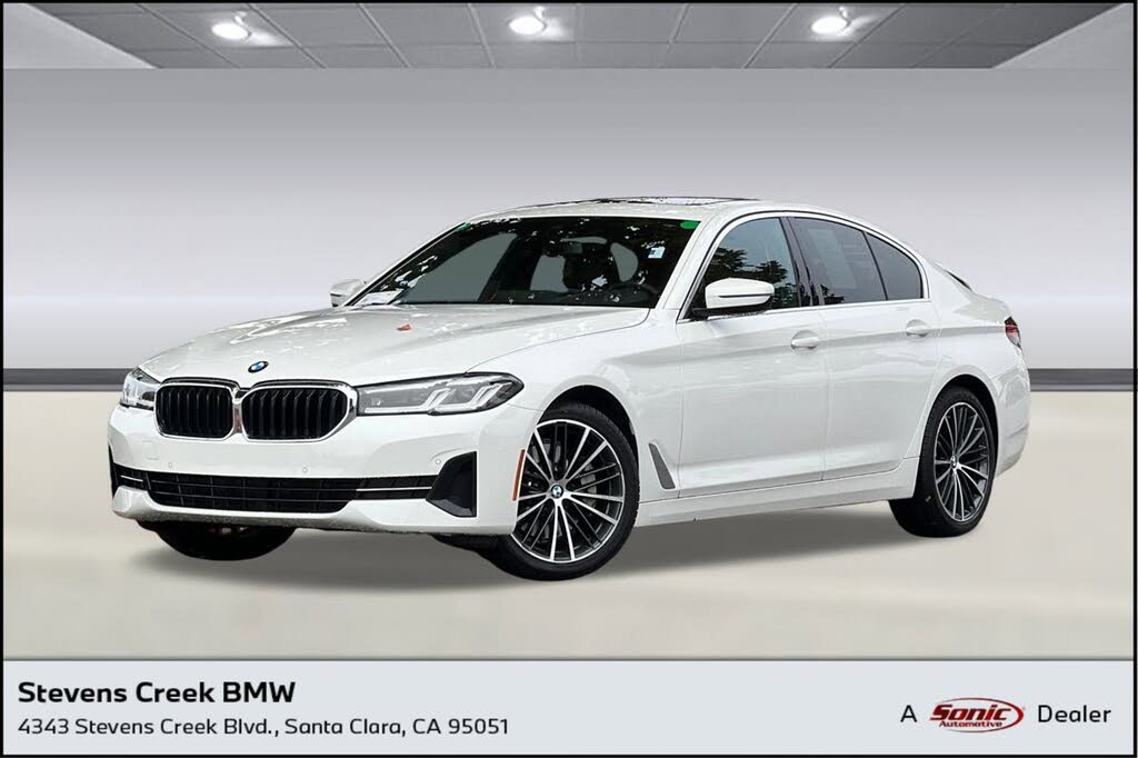 2022 BMW 5 Series 530i RWD