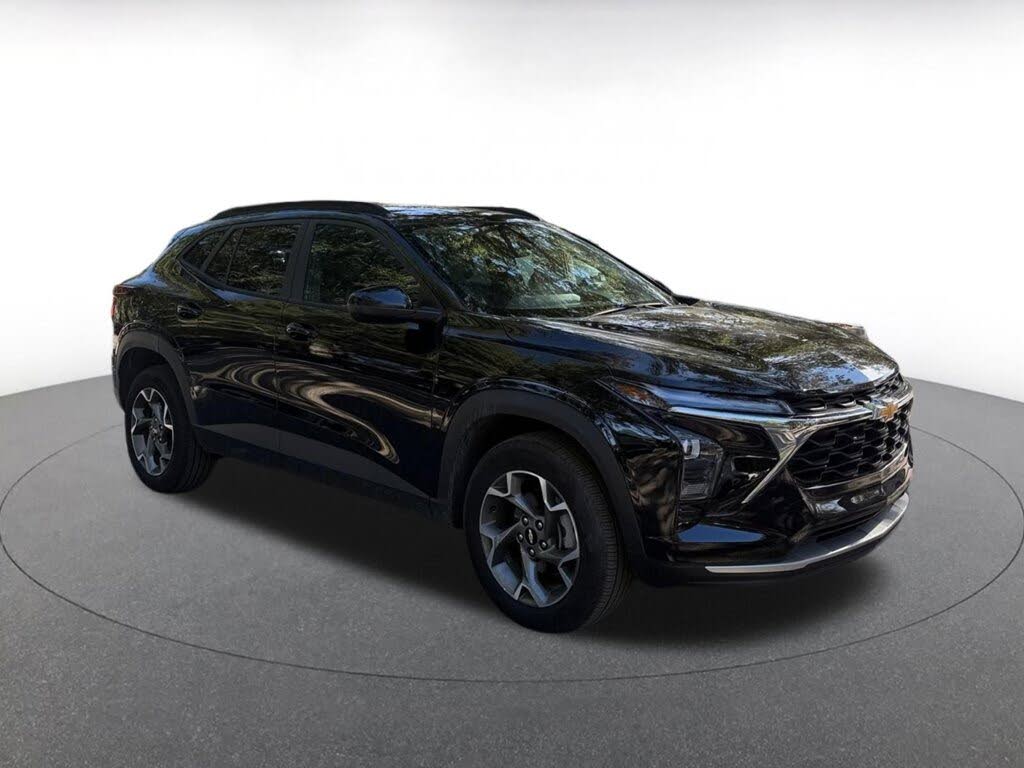 2025 Chevrolet Trax LT FWD