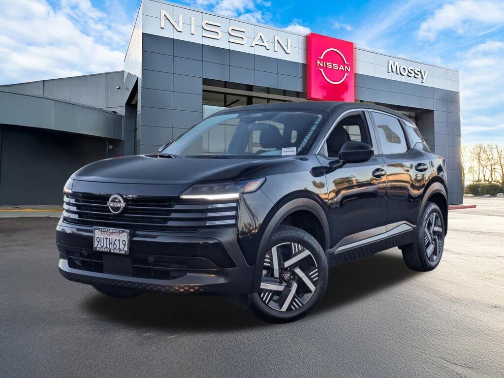 2025 Nissan Kicks SV FWD