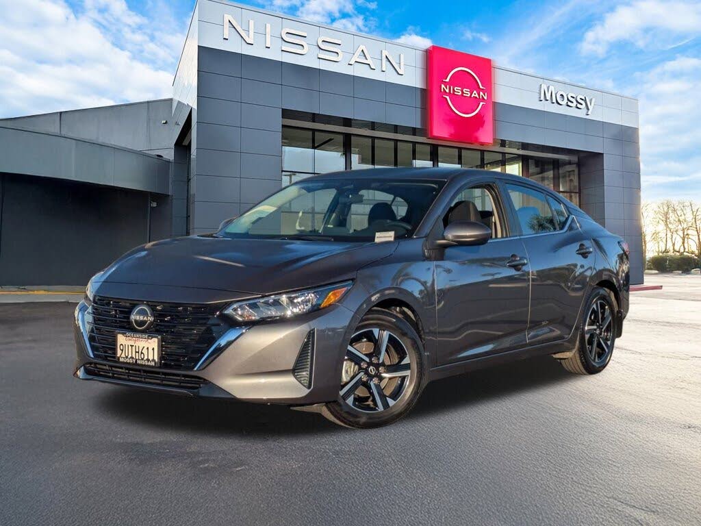 2025 Nissan Sentra SV FWD