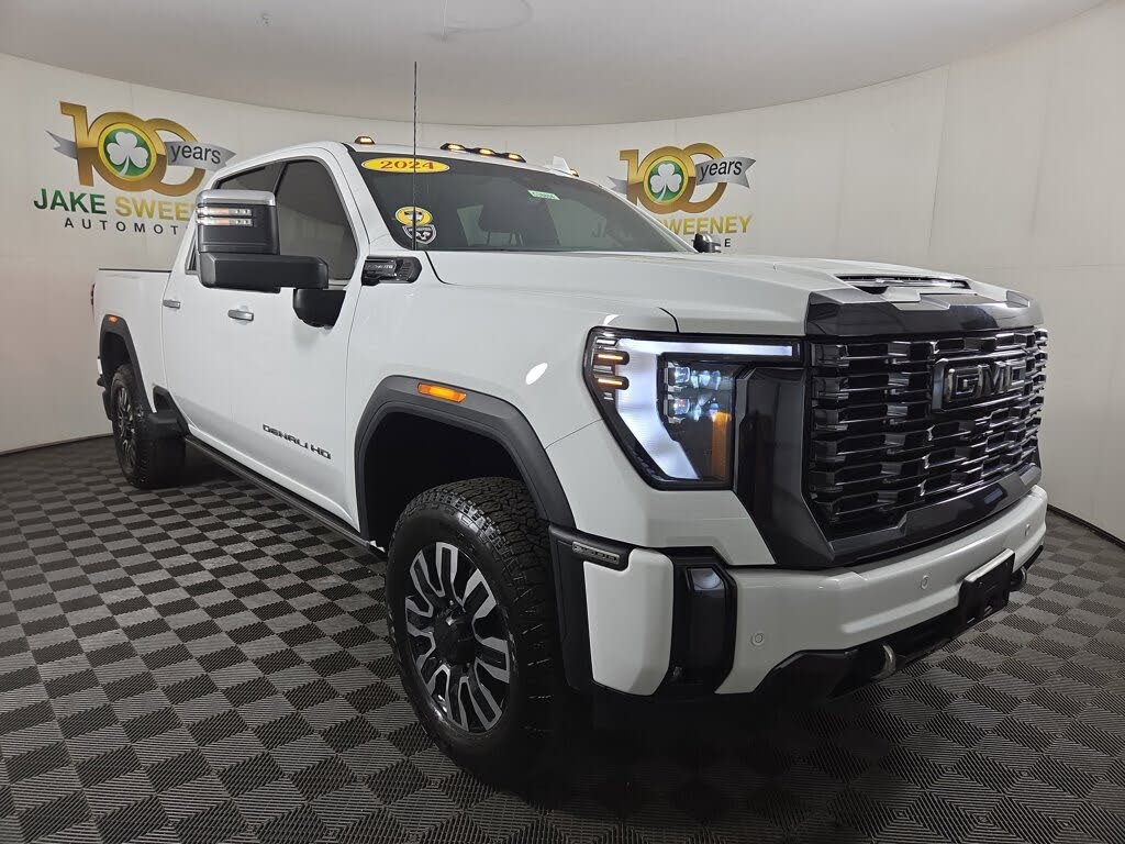 2024 GMC Sierra 2500HD Denali Ultimate Crew Cab 4WD