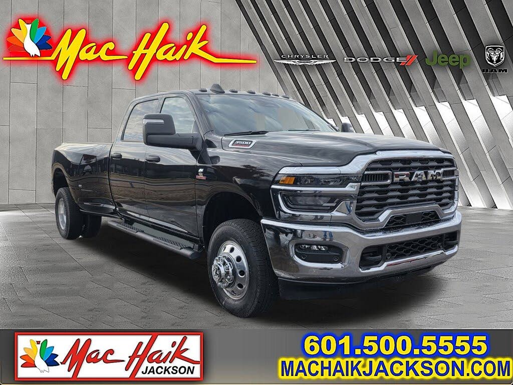2026 RAM 3500 Tradesman Crew Cab LB DRW 4WD