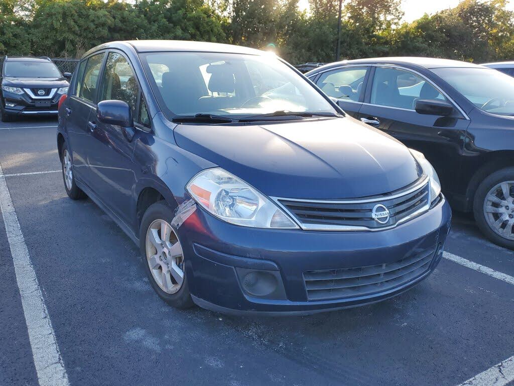 2012 Nissan Versa 1.8 S Hatchback