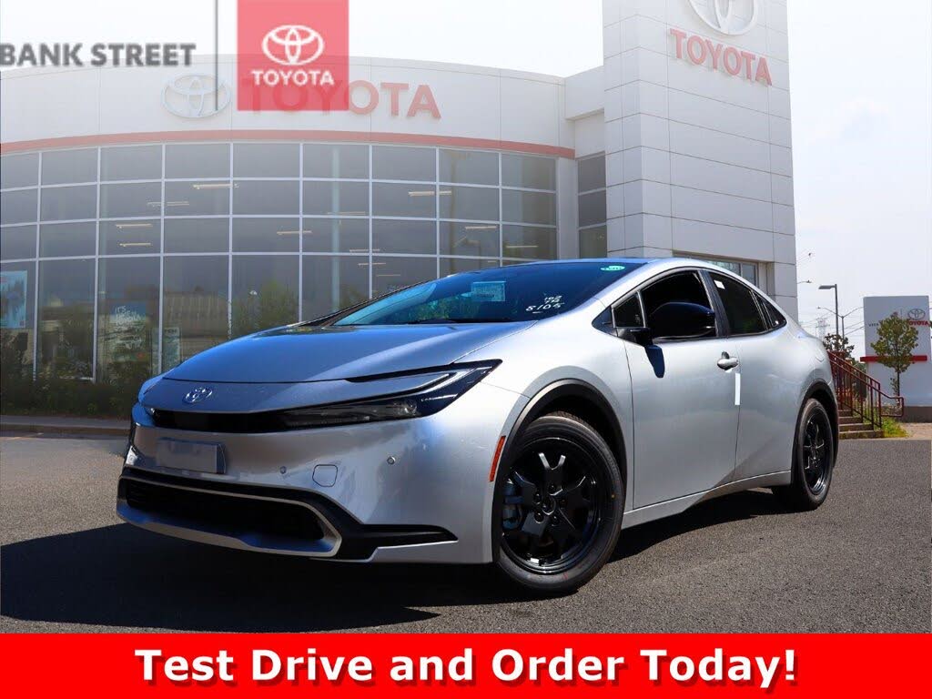 2026 Toyota Prius Plug-In Hybrid SE FWD