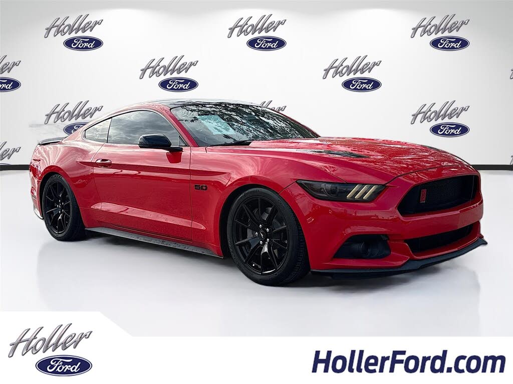 2017 Ford Mustang GT Premium Coupe RWD
