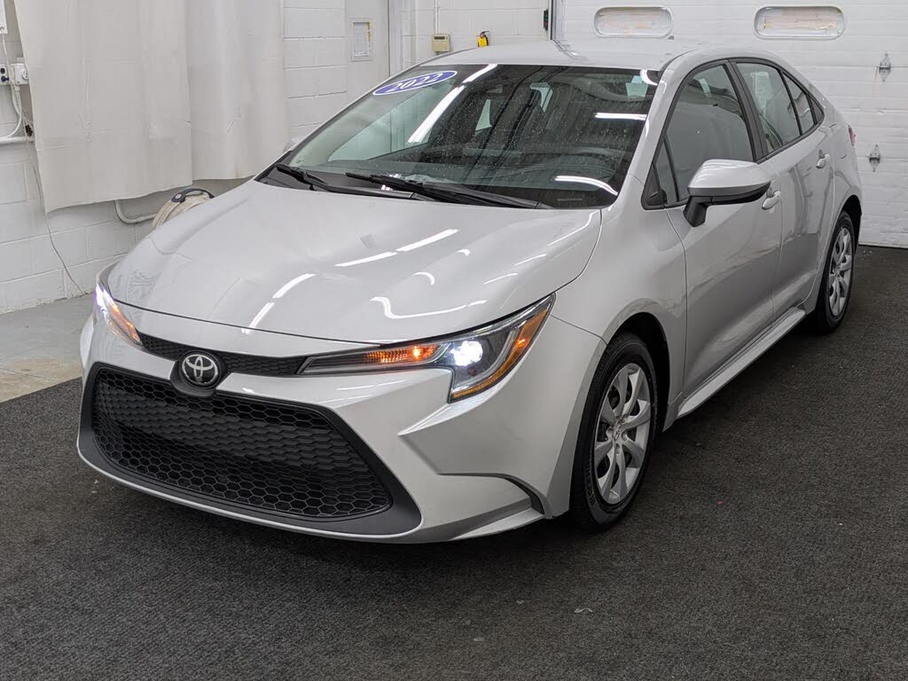 2022 Toyota Corolla LE FWD