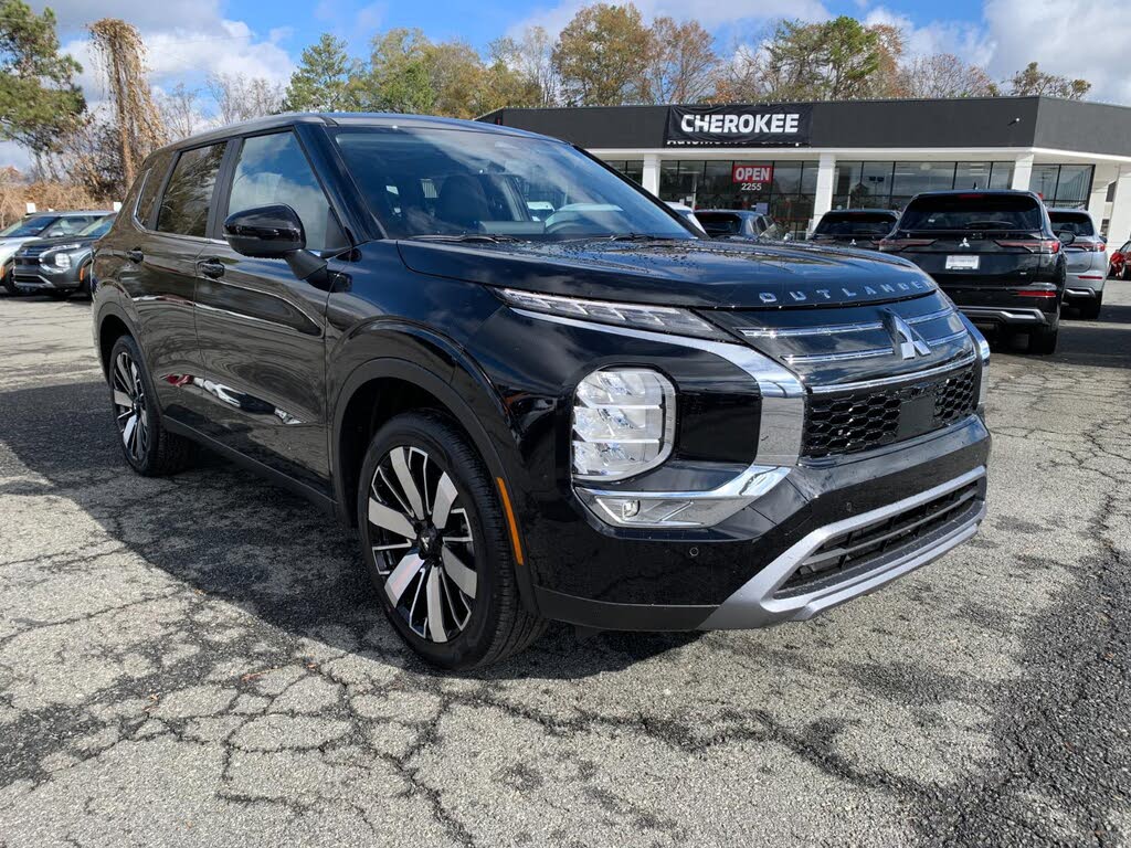 2025 Mitsubishi Outlander SE FWD