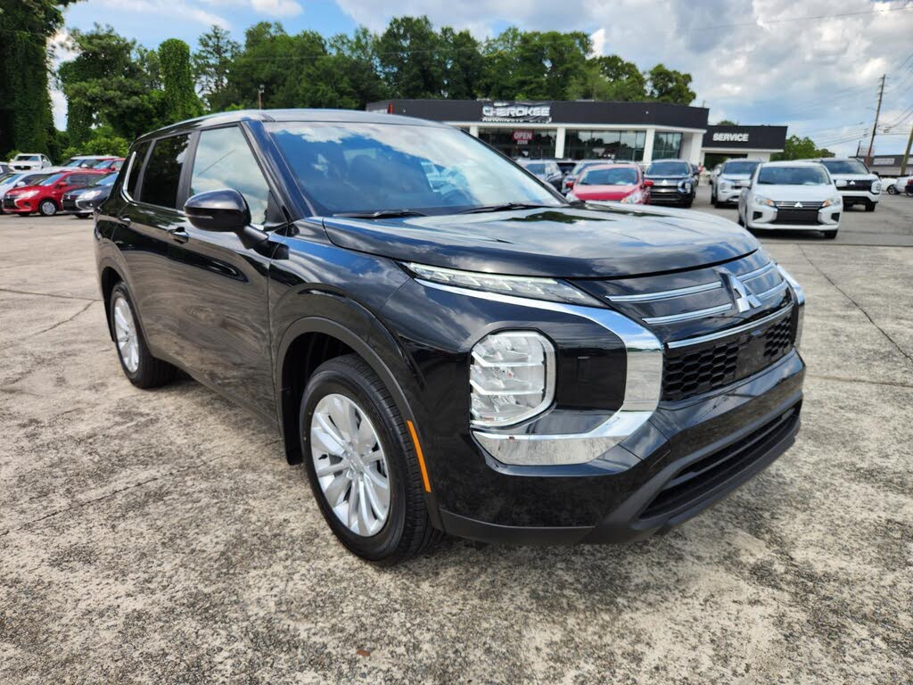 2025 Mitsubishi Outlander ES FWD