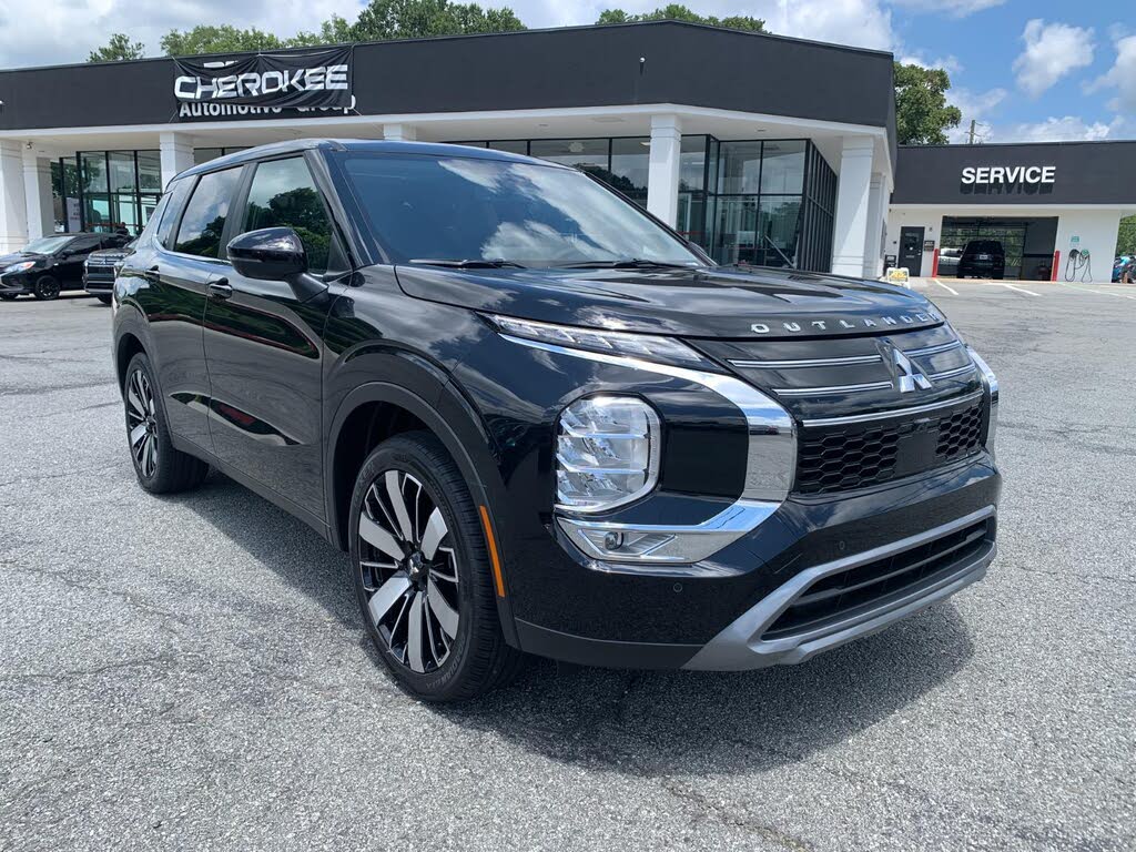 2025 Mitsubishi Outlander SE FWD