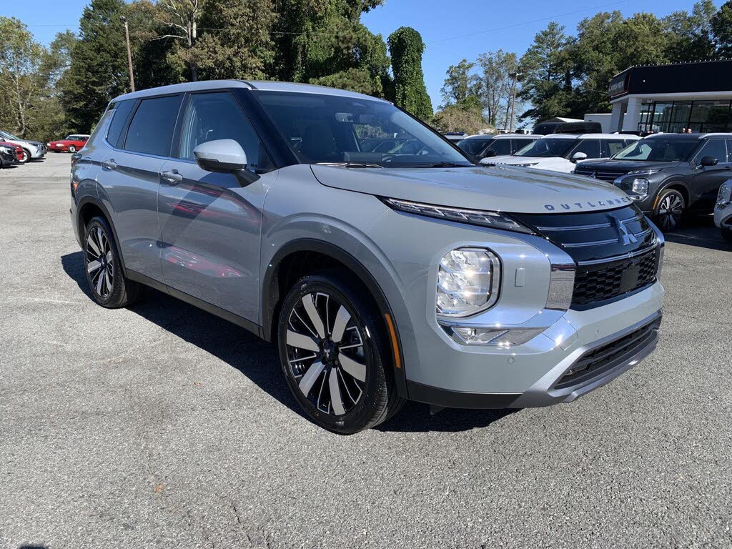 2025 Mitsubishi Outlander SE FWD