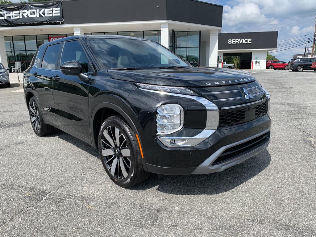 2025 Mitsubishi Outlander SE FWD