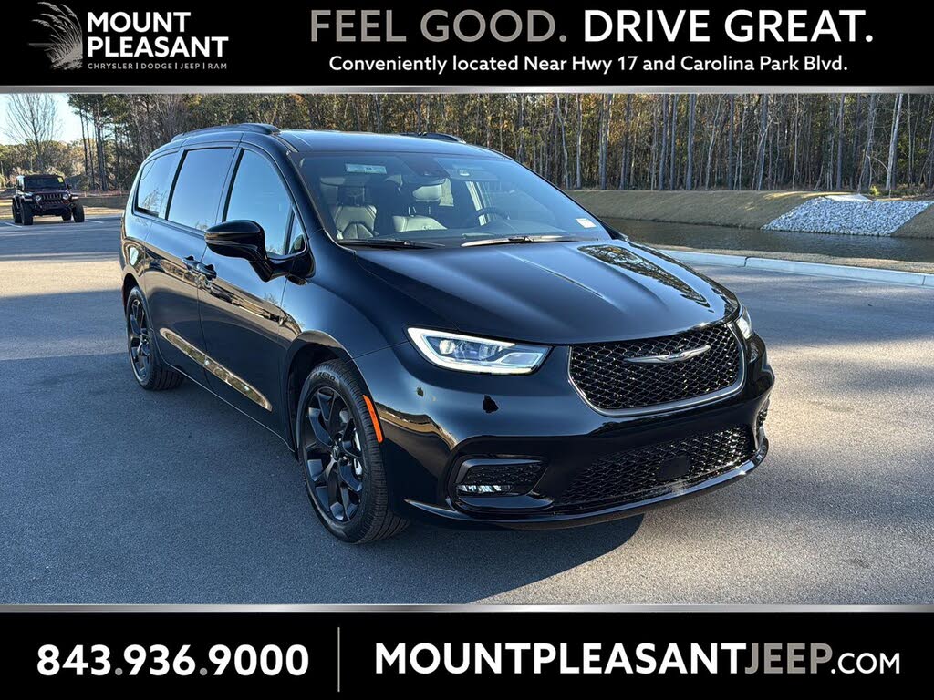 2026 Chrysler Pacifica Select FWD