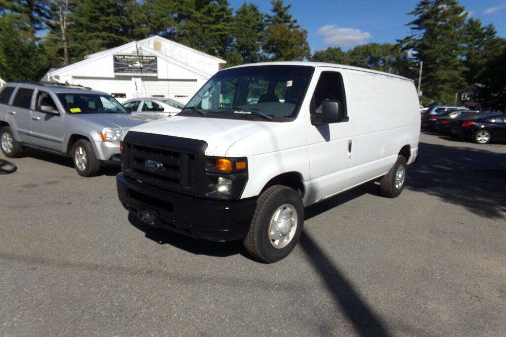 2008 Ford E-Series E-250 Cargo Van