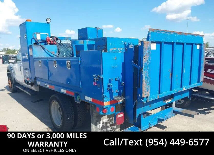 2016 Ford F-550 Super Duty Chassis XL Crew Cab 176 4WD