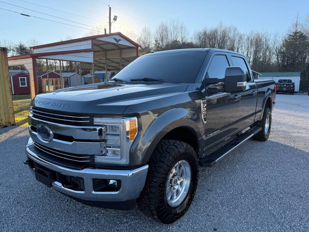 2018 Ford F-250 Super Duty Lariat Crew Cab 4WD