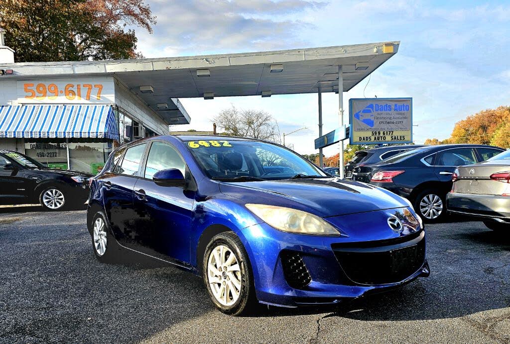 2013 Mazda MAZDA3 i Touring Hatchback