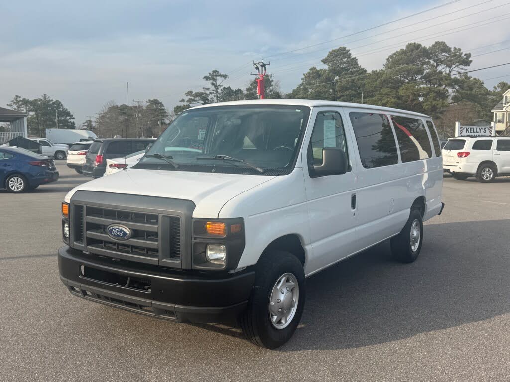 2011 Ford E-Series E-350 XL Super Duty Extended Passenger Van
