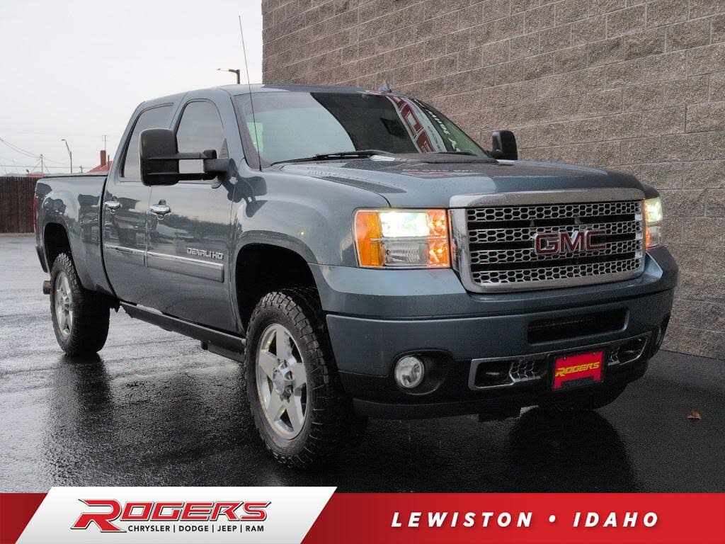 2012 GMC Sierra 2500HD Denali Crew Cab SB 4WD