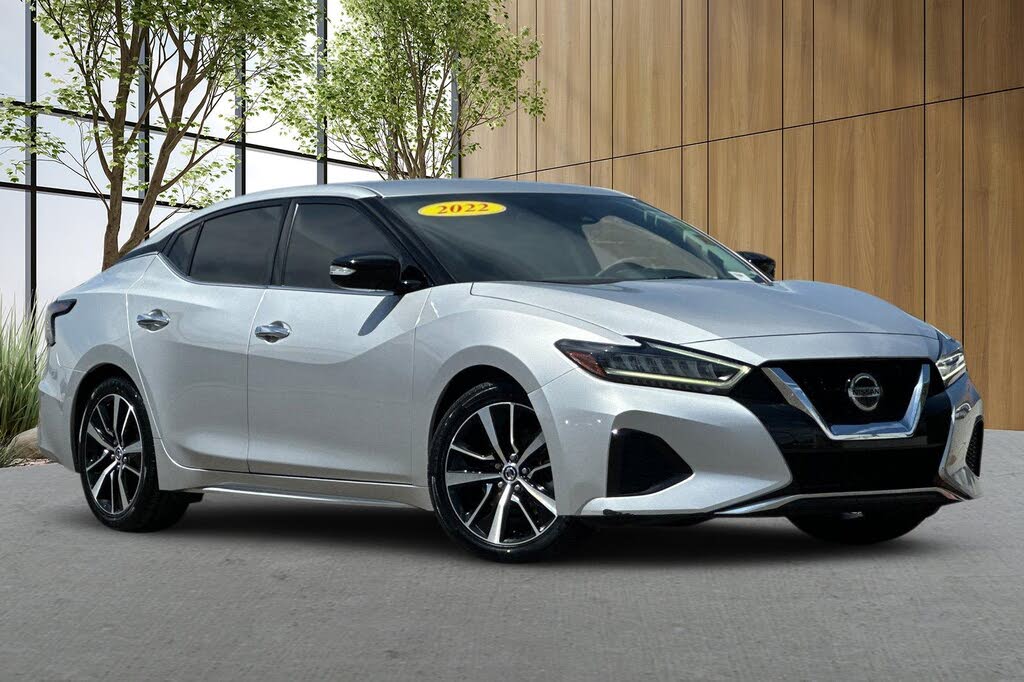 2022 Nissan Maxima SV FWD