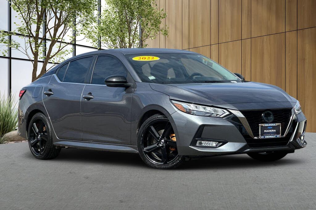 2022 Nissan Sentra SR FWD