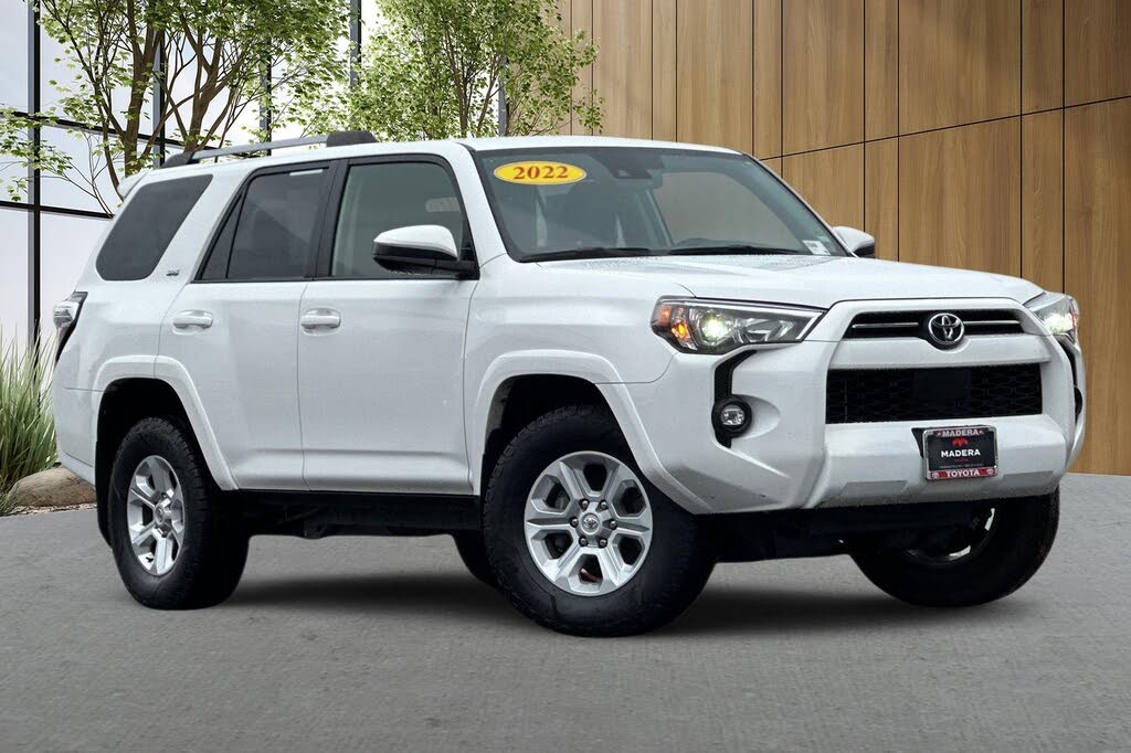 2022 Toyota 4Runner SR5 RWD