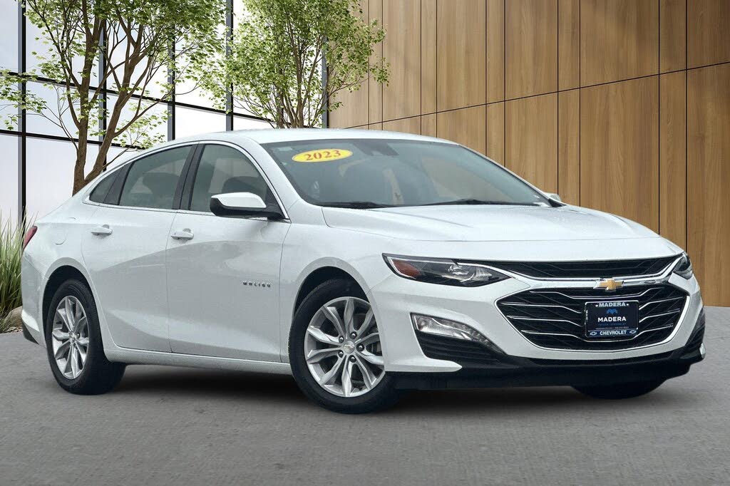 2023 Chevrolet Malibu LT with 1LT FWD