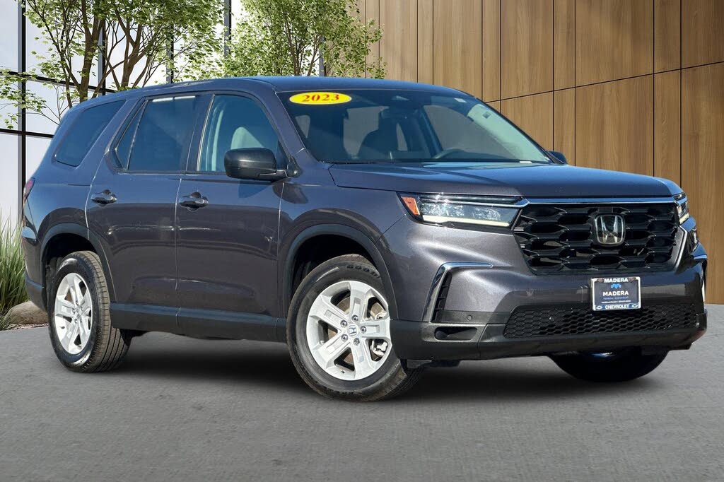2023 Honda Pilot LX FWD