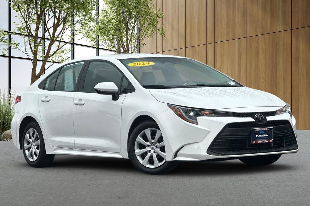 2024 Toyota Corolla LE FWD